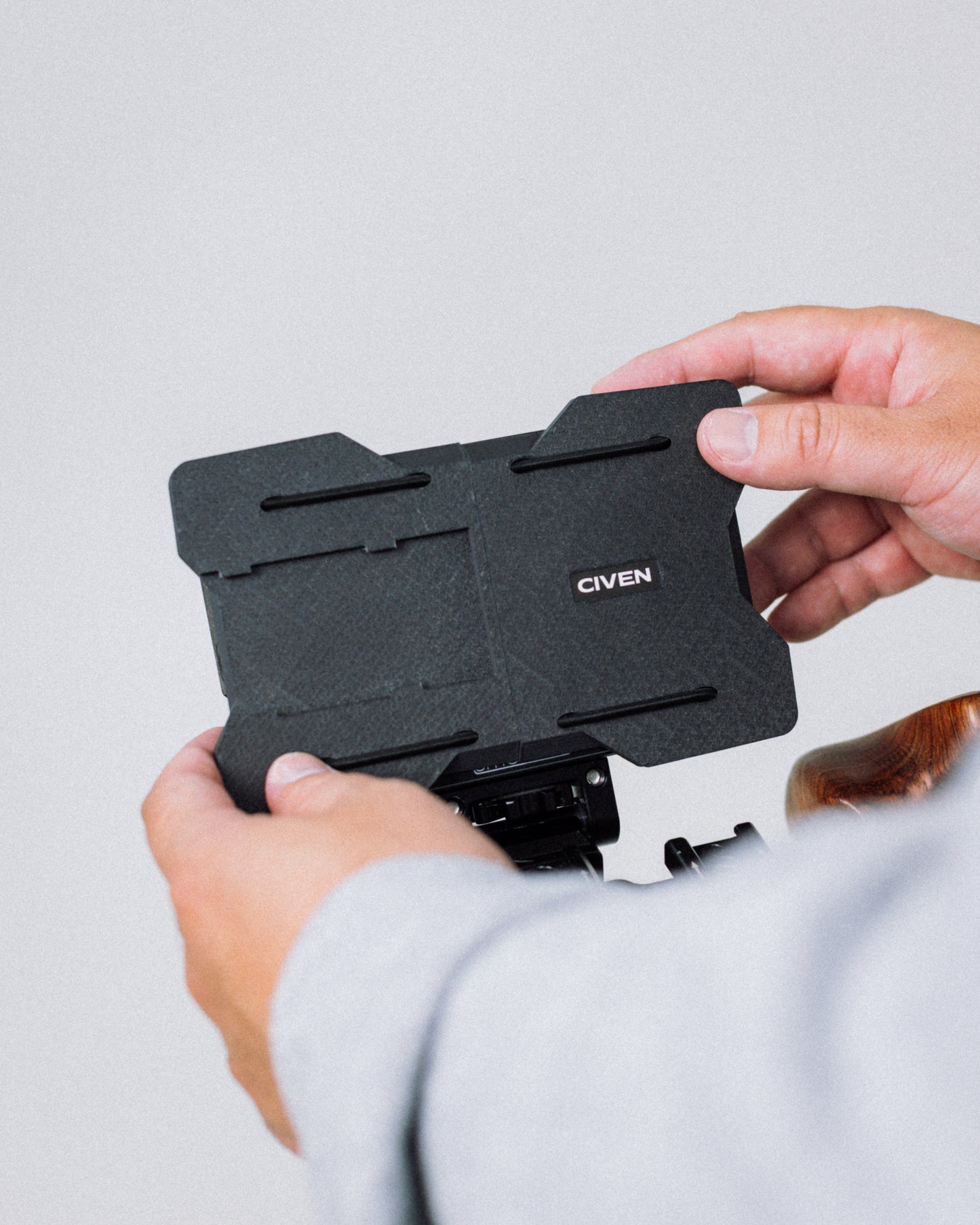 YOROI - Monitor Shield Compact Foldable (Up to 5.5”)