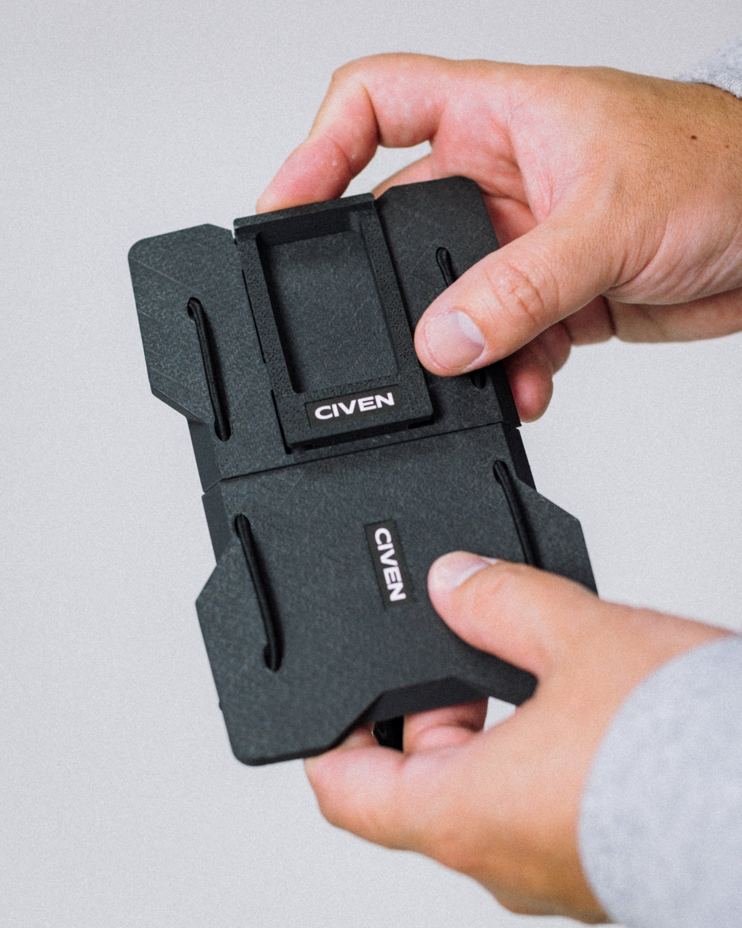 YOROI - Monitor Shield Compact Foldable (Up to 5.5”)